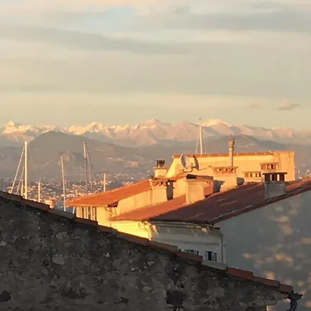 Apartment Light Filled Penthouse In Old Antibes. Heart Of The Riviera Antibes