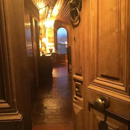 Light Filled Penthouse In Old Antibes. Heart Of The Riviera Antibes